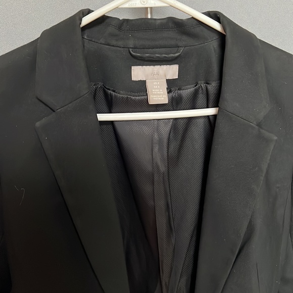 H&M Black Blazer - Picture 2 of 3